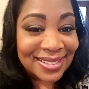 Meet your Posher, Stacy